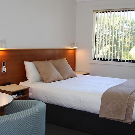 ספרינגווד The Pioneer Way Motel מראה חיצוני תמונה