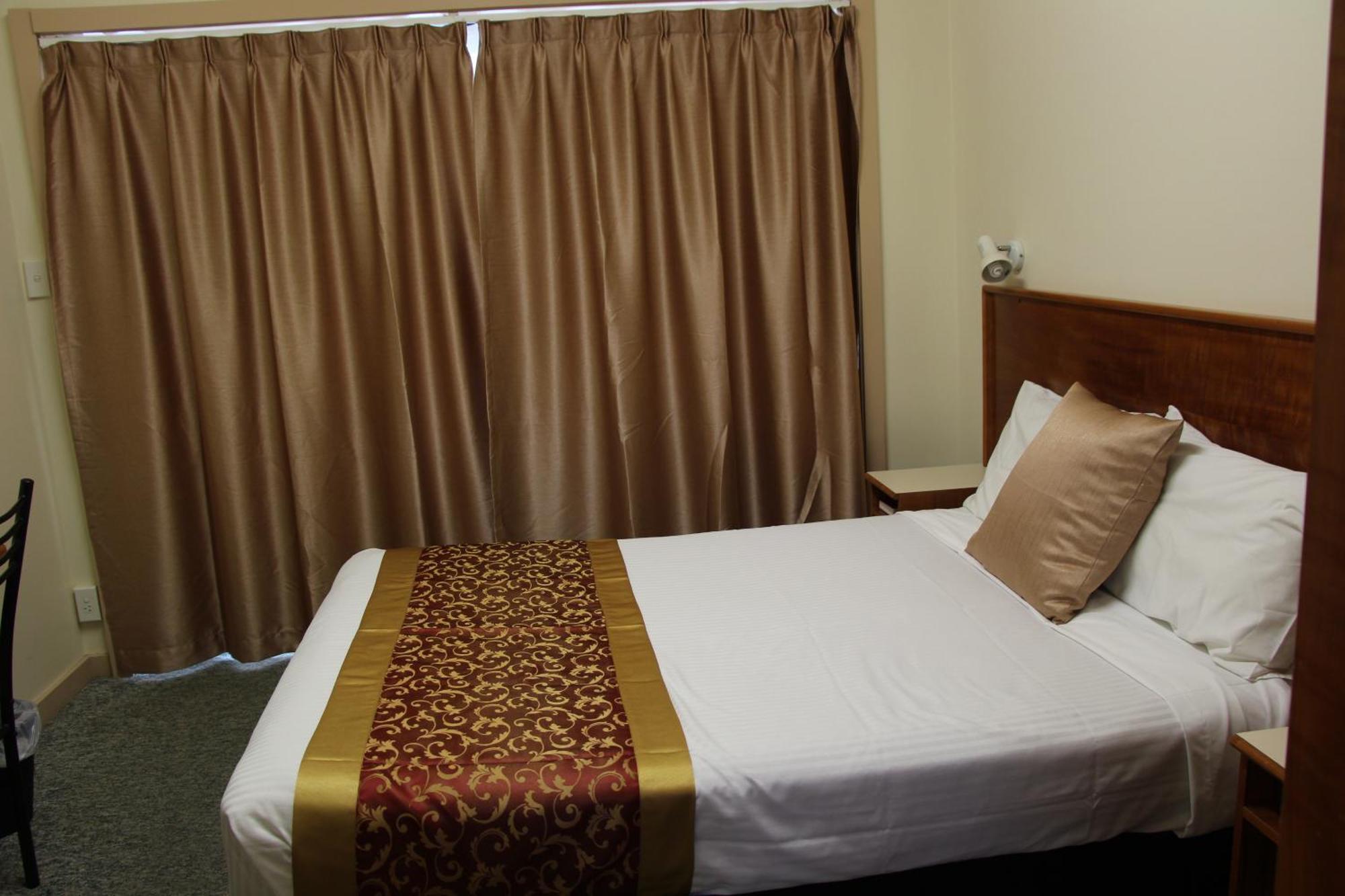 ספרינגווד The Pioneer Way Motel מראה חיצוני תמונה
